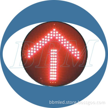 Wide Voltage Red Arrow Traffic Light in Crossing Road